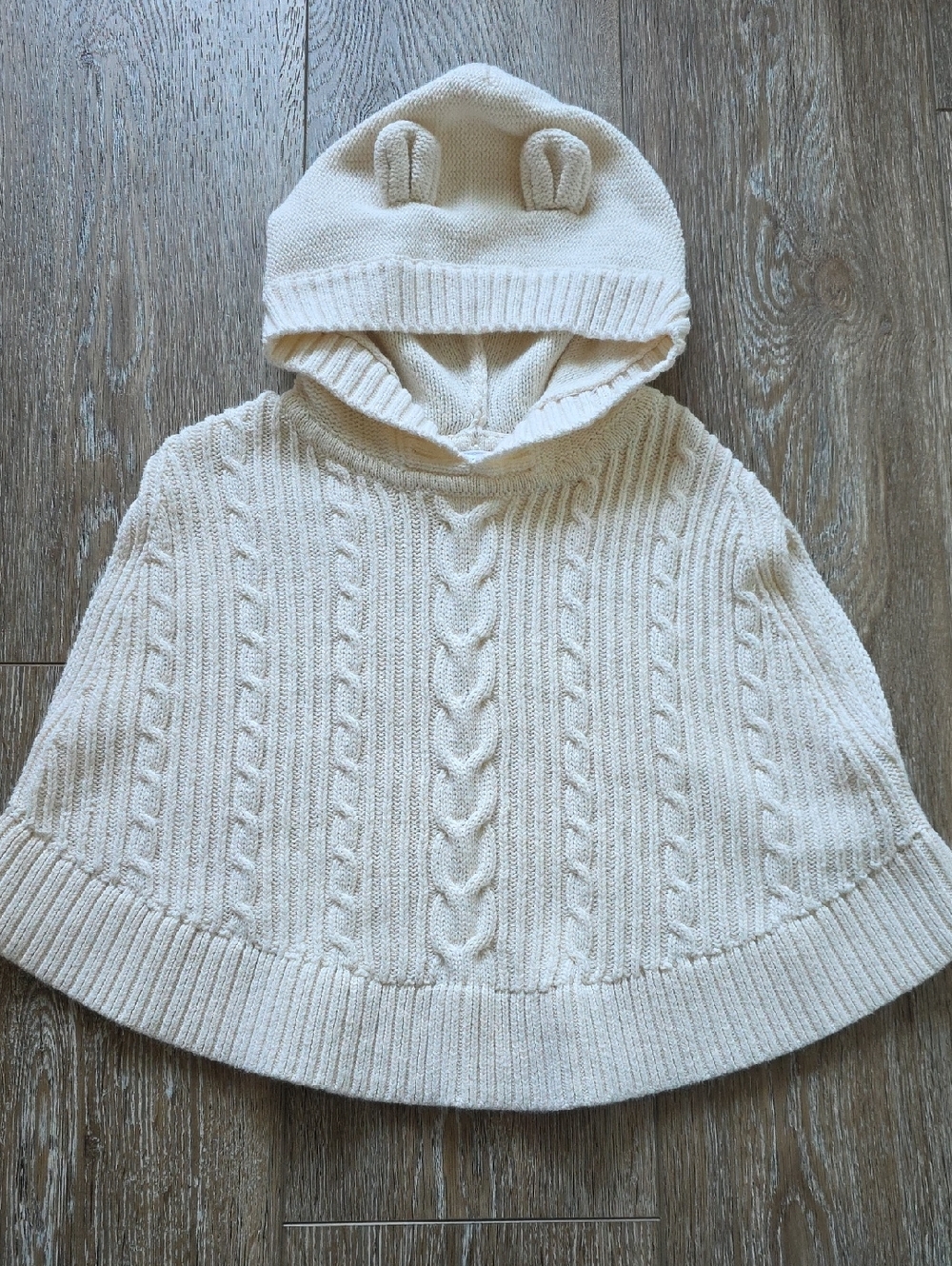 NWOT Baby GAP Cream Cable-Knit Hooded Poncho with Cute Ears